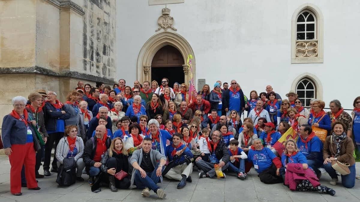 Miles de personas participan en los Cursillos de Cristiandad, como los participantes en esta Ultreya.