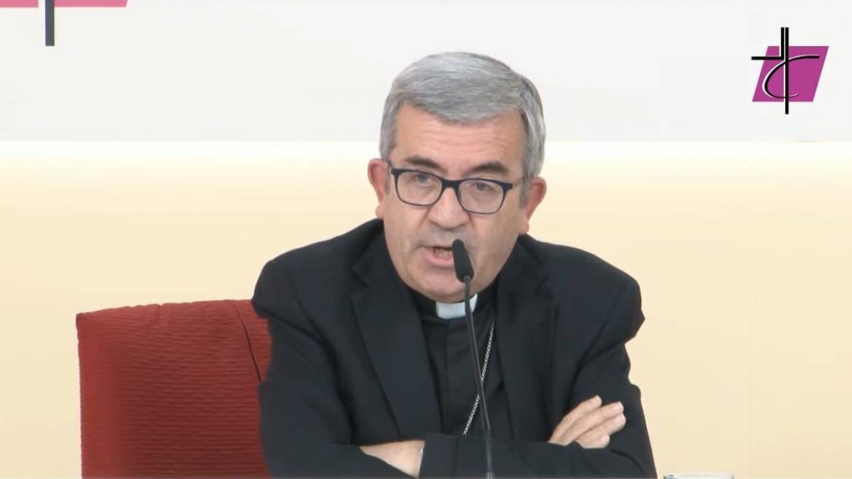 Luis Argüello compareció ante los medios tras la Asamblea Plenaria de la Conferencia Episcopal