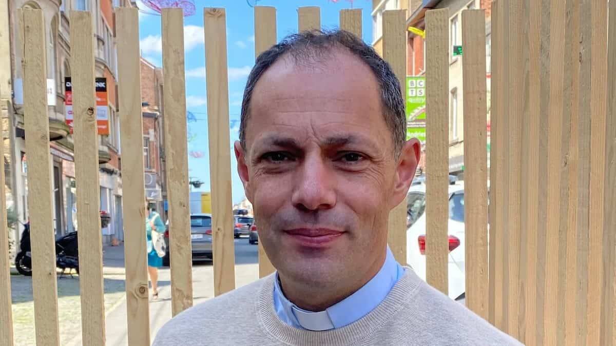 Cedric Claessens fue un practicante semipofesional de BMX y no duda en incorporar la actividad deportiva en la pastoral juvenil. Foto: Unité Pastorale Catholique des Sources Vives.