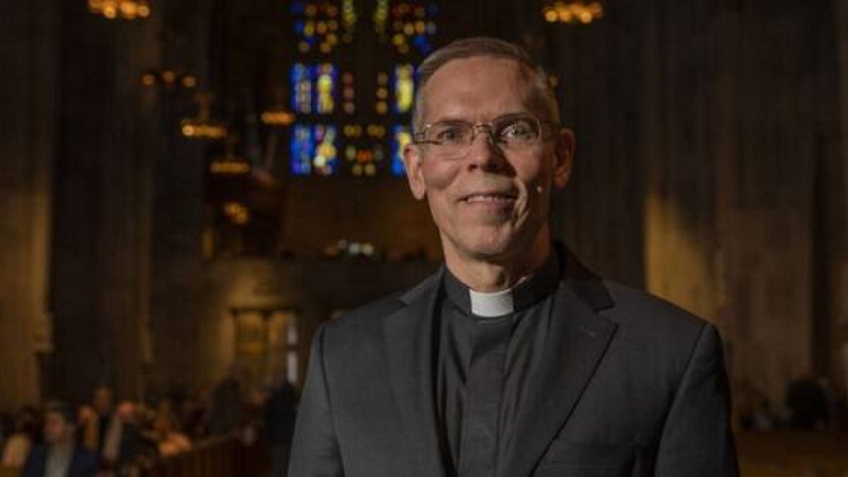 James Bors en la misa crismal de Baltimore de 2022 - foto de Kevin J. Parks del Catholic Review