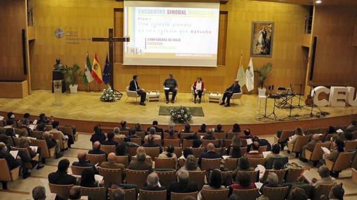 En las consultas sinodales han participado las 70 diócesis españolas, y según los obispos más de 200.000 personas