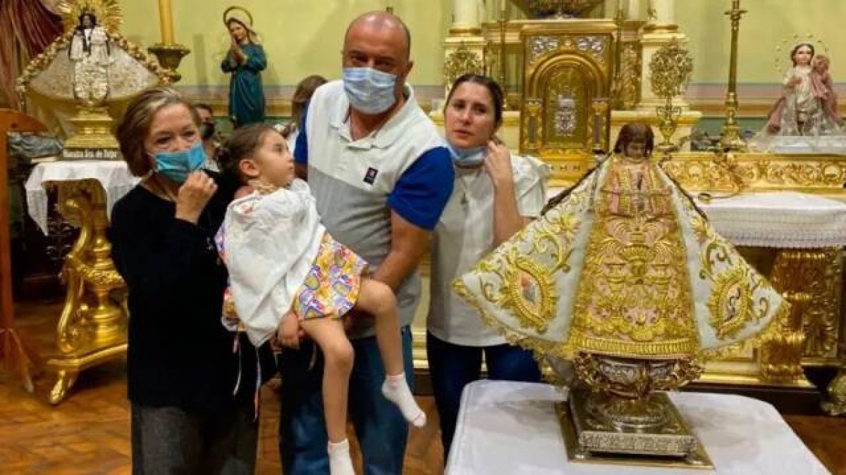 La familia de Abigail Campos no tenía ninguna esperanza médica para la salvación de la pequeña de 4 años: solo un milagro podía ayudarla... y acudieron a la Virgen.