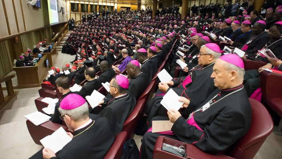 Numerosas propuestas de los sínodos diocesanos muestran que la Iglesia tiene dentro al enemigo de la propia fe católica. Foto: Vatican Media.