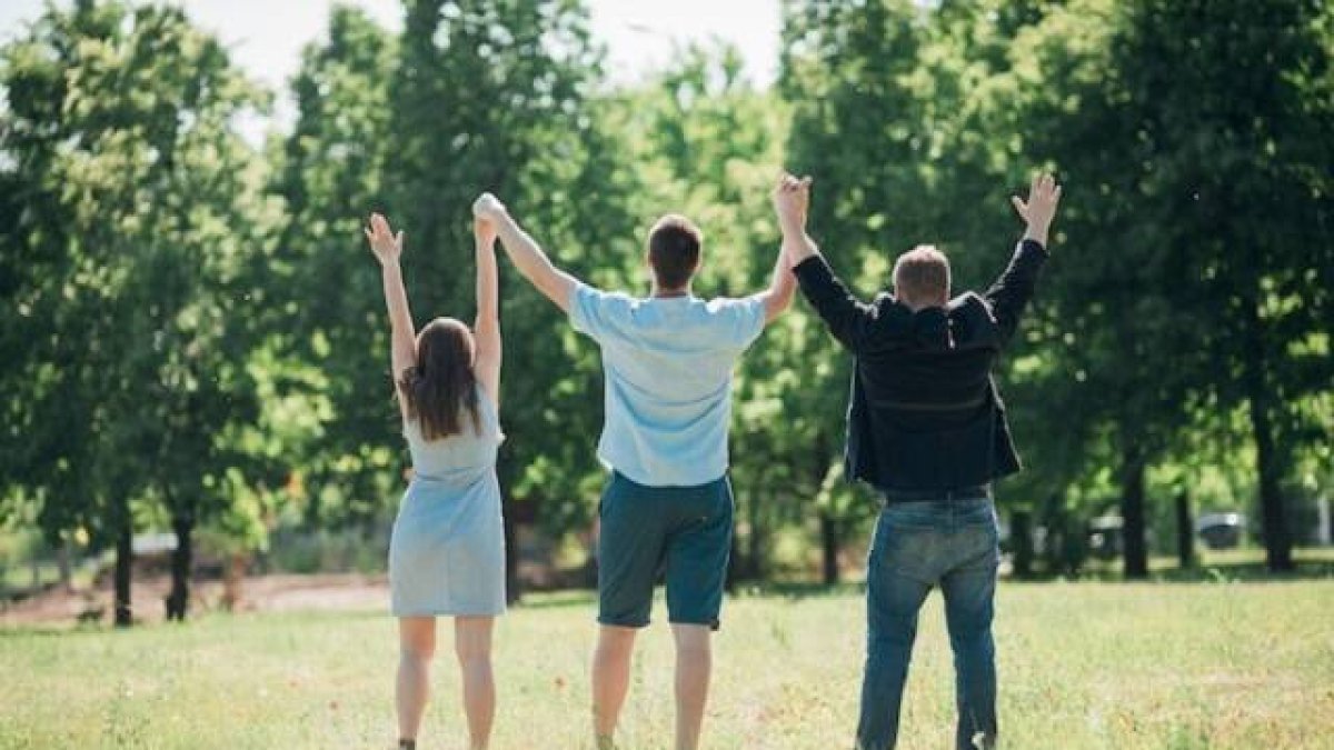 La familia es una relación natural, fuerte... tiene capacidad de ayudar con paciencia y a largo plazo