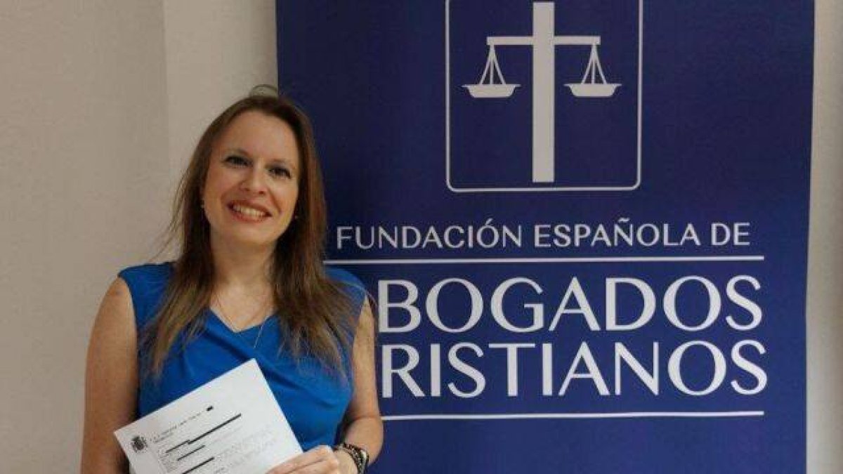 Polonia Castellanos, presidenta de Abogados Cristianos, tras la victoria frente a la diputación de Valladolid: la sentencia 