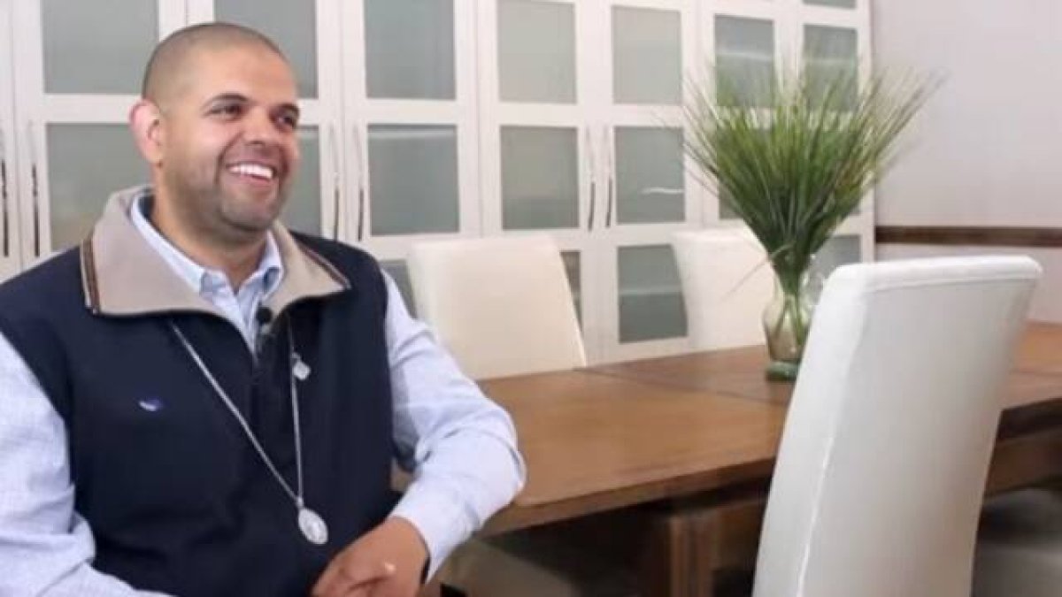 Acostumbrado a fiestas electrónicas de días de duración y drogas, experimentar a Dios en un retiro era el último de los planes de Mauricio Grisales.