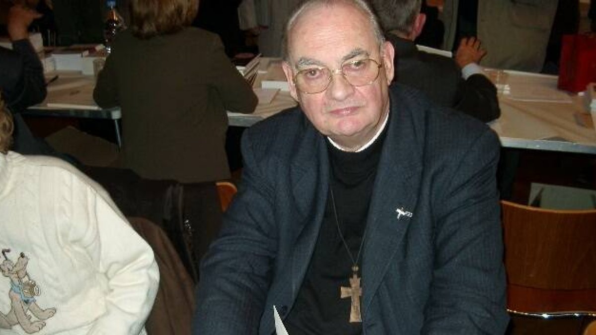 El sacerdote francés Jean Derobert falleció en 2013.