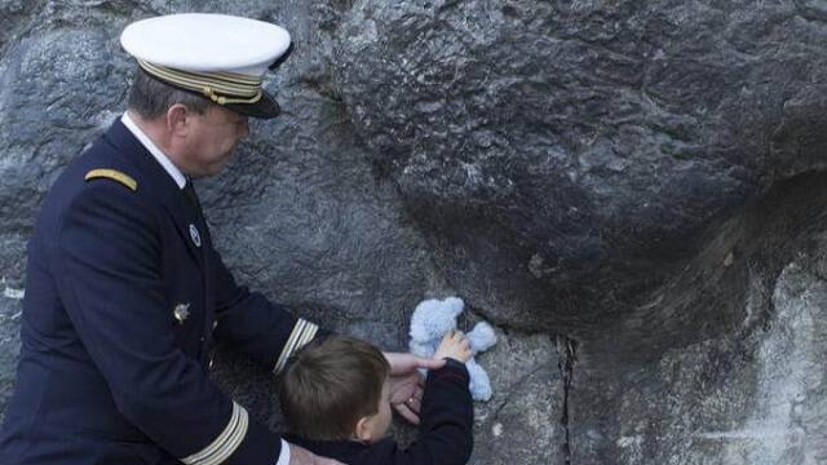 La gruta de Lourdes atrae y fascina... y así surge Lourdes, una película que profundiza en ese misterio