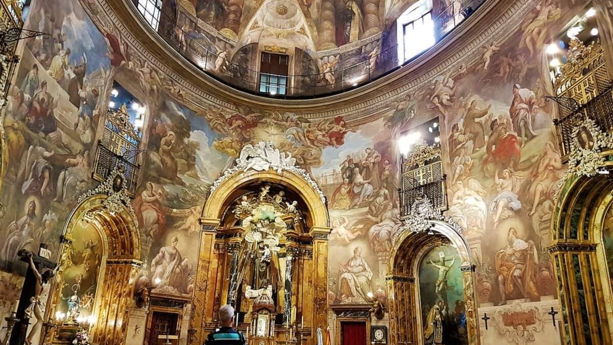 España posee un patrimonio religioso enorme. San Antonio de los Alemanes es una de las grandes joyas escondidas que tiene Madrid y que muchos no conocen.
