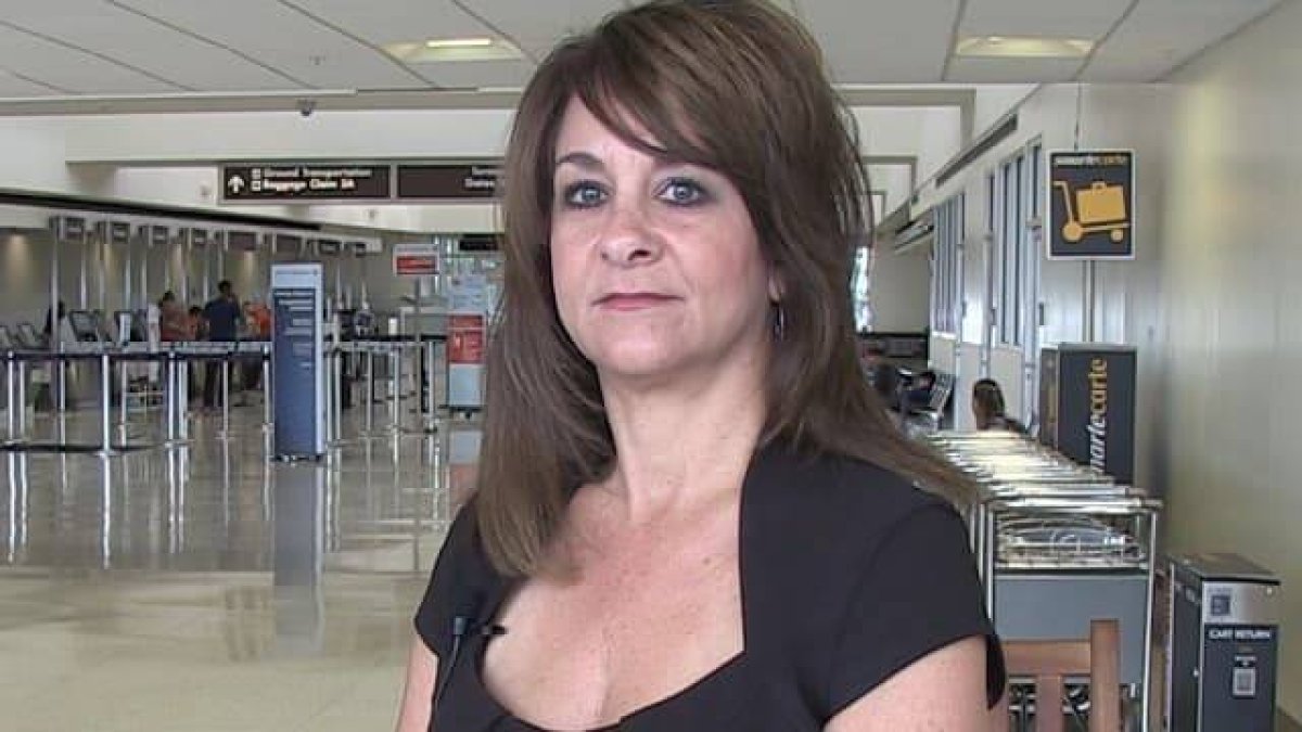 Una azafata gana a la aerolínea que la despidió por manifestar en las redes sus creencias provida