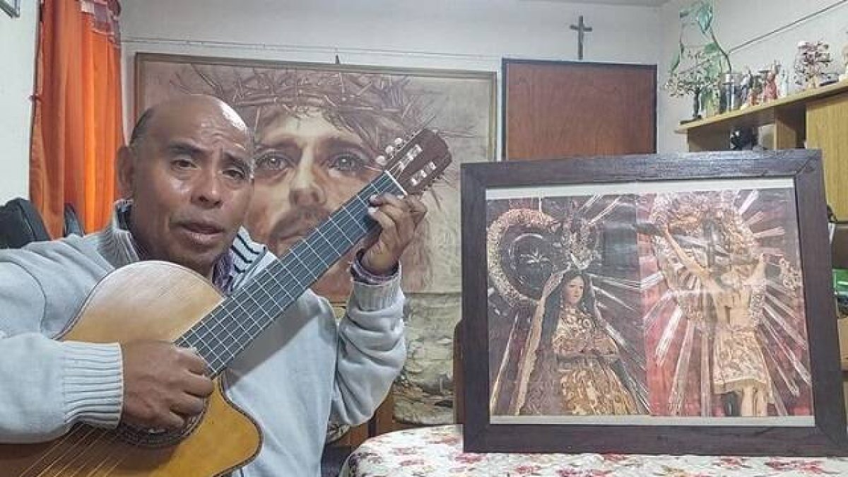 César Castellanos es el autor de La Virgen es Mi Madre, una canción popular que de Argentina saltó a todo el mundo hispano
