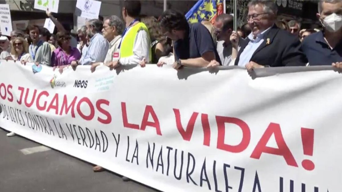 Mayor Oreja o Miró i Ardèvol, entre otros, alertaron de las terribles consecuencias de leyes como la del aborto y la eutanasia.