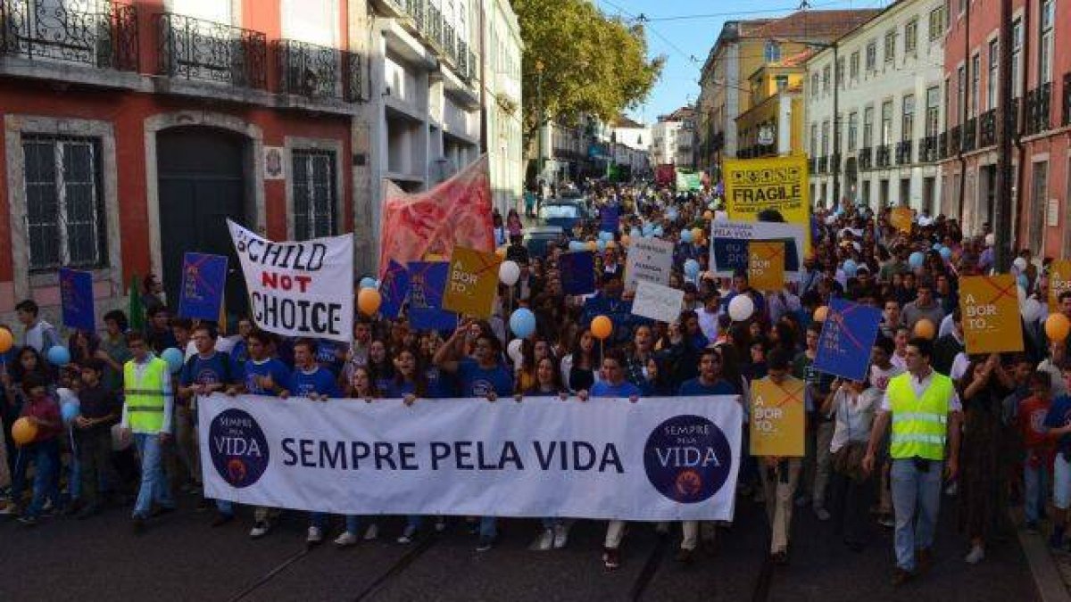 La Conferencia Episcopal de Portugal y la Federación lusa por la Vida celebran que el Constitucional haya tumbado nuevamente la eutanasia... sin embargo, los motivos son cada vez