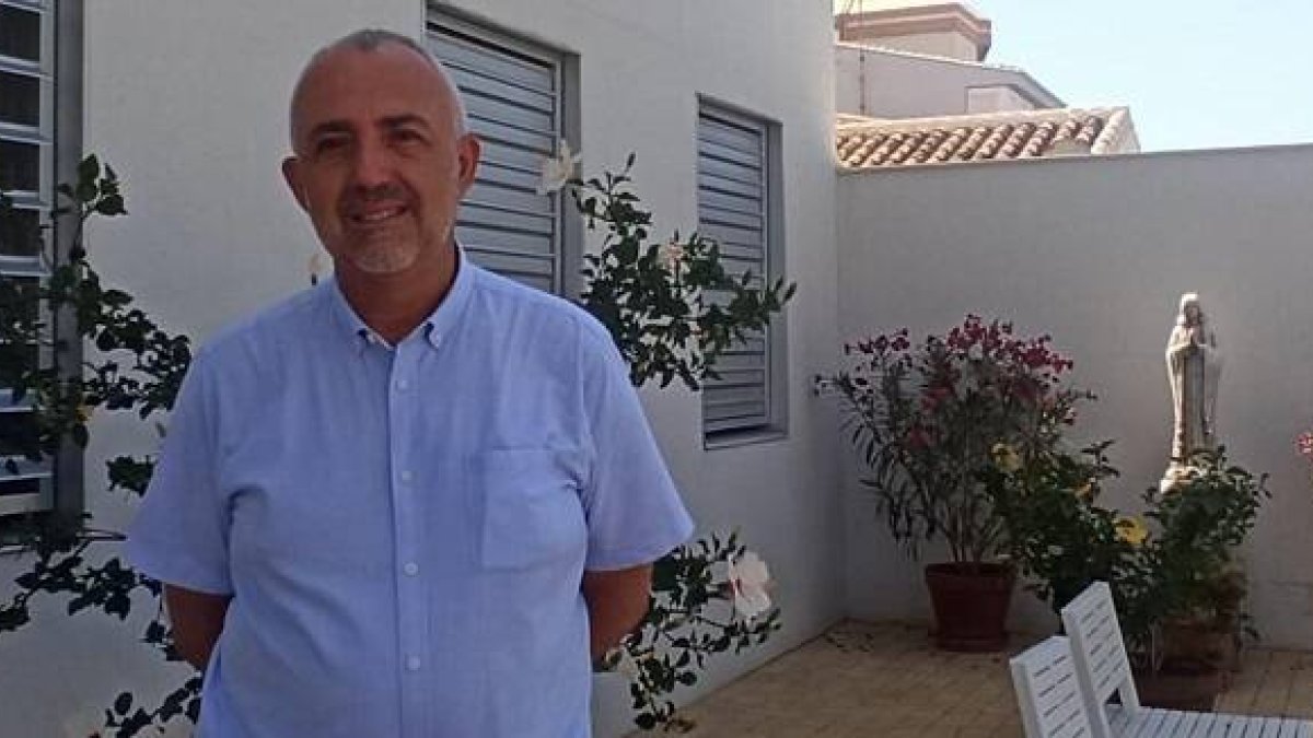 Emilio Martín es el director del Centro Cristo Rey de Torrox, empresa de Cáritas, que acoge muchos niños cada verano