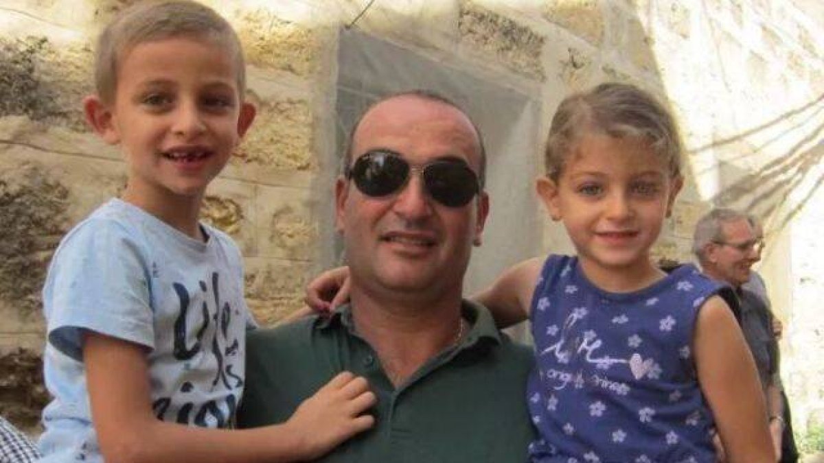 Bassel Habkouk, superviviente del terremoto de Turquía, se reunió con sus dos hijos tras quedar atrapado durante 52 horas.