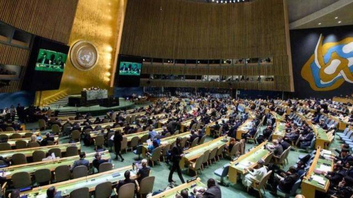 Desde las cumbres de Naciones Unidas de El Cairo o Pekín, la ideología de género penetró en series de adultos y niños como algo modélico: según Bárcena, es algo