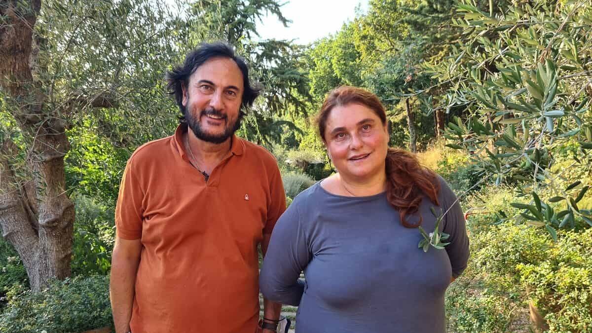 José María Zavala, director de la película, y Antonia Salzano, madre del beato Carlo Acutis, durante el rodaje del filme