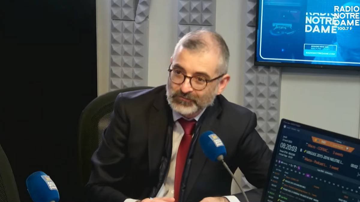 Frédéric Guillaud lamenta que el relativismo haya envenenado el concepto de verdad incluso en el interior de la Iglesia, y con ello el deseo natural de argumentarla y defenderla. Foto: captura Radio Notre Dame.