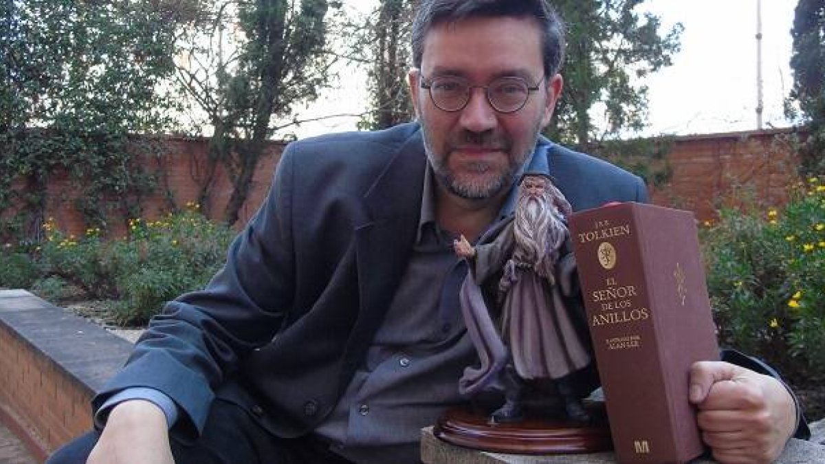 Pablo J. Ginés es uno de los impulsores de la Asociación Tolkien Católica de España y anima a que todos los apasionados por Tolkien se asocien