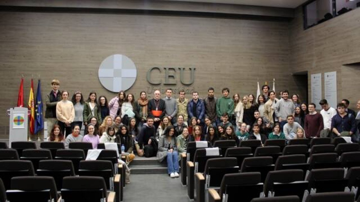 Los cardenales Osoro, Omella y Carlos Aguiar o el nuncio del Vaticano en España, Bernardito Auza, serán algunos de los invitados al Congreso organizado por Pastoral Universitaria y San Pablo CEU por los diez años de pontificado de Francisco.