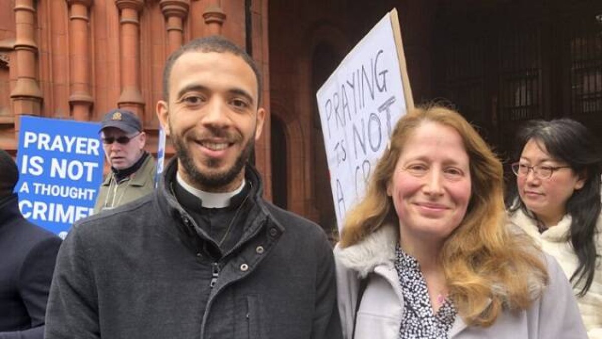 El padre Gough e Isabel Vaughan-Spruce ganan en los tribunales de Birmingham - foto de Simon Caldwell en el Catholic Herald