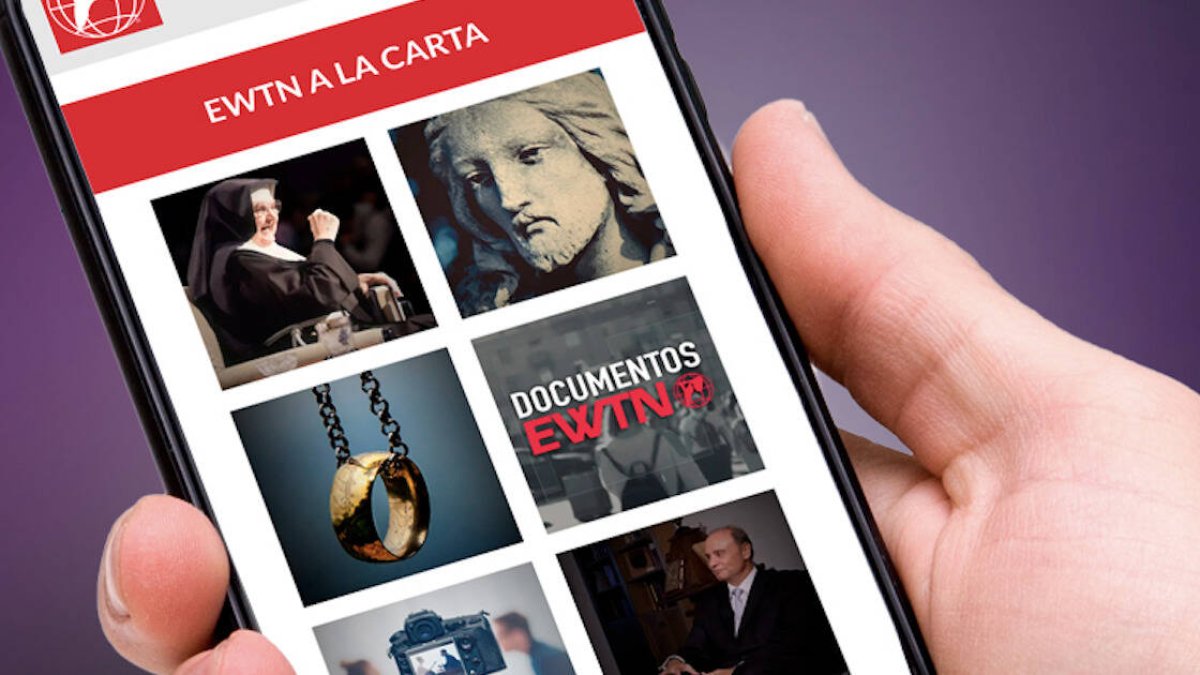 La App gratuita para móviles permite acceder en cualquier momento a todos los programas de la televisión en directo y a la carta.