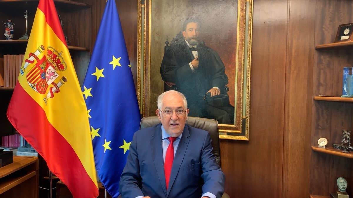 Cándido Conde-Pumpido era el fiscal general del Estado cuando el Consejo Fiscal que presidía informó sobre la ley del aborto sobre la que ahora se ha pronunciado como presidente del Tribunal Constitucional.