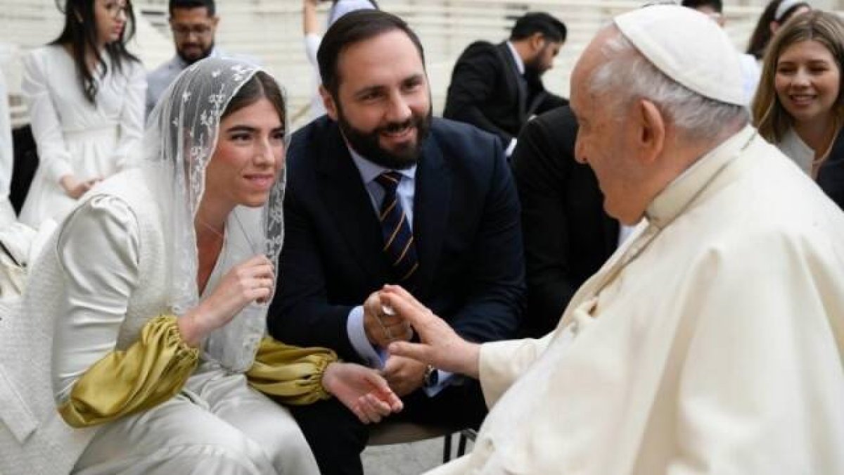 En la audiencia de este 17 de mayo, Francisco llamó a imitar el celo apostólico de San Francisco Javier a través de la pasión por transmitir el Evangelio, la oración constante o el espíritu de sacrificio.