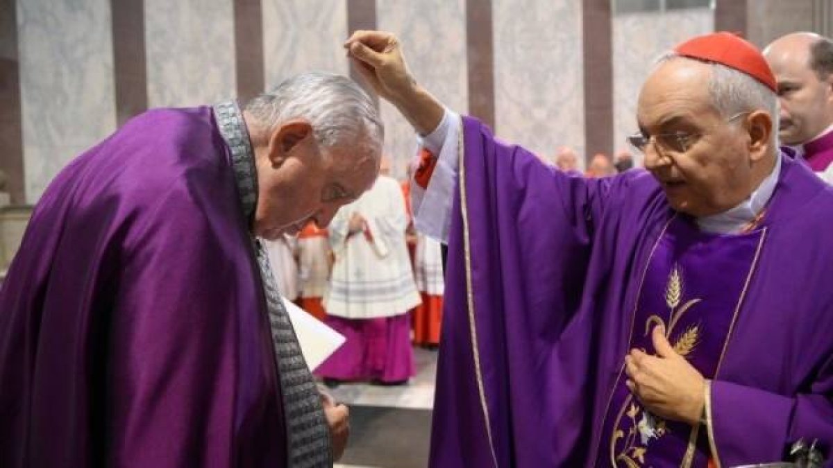 Durante su homilía del miércoles de ceniza, Francisco recordó que la Cuaresma es un tiempo favorable para 