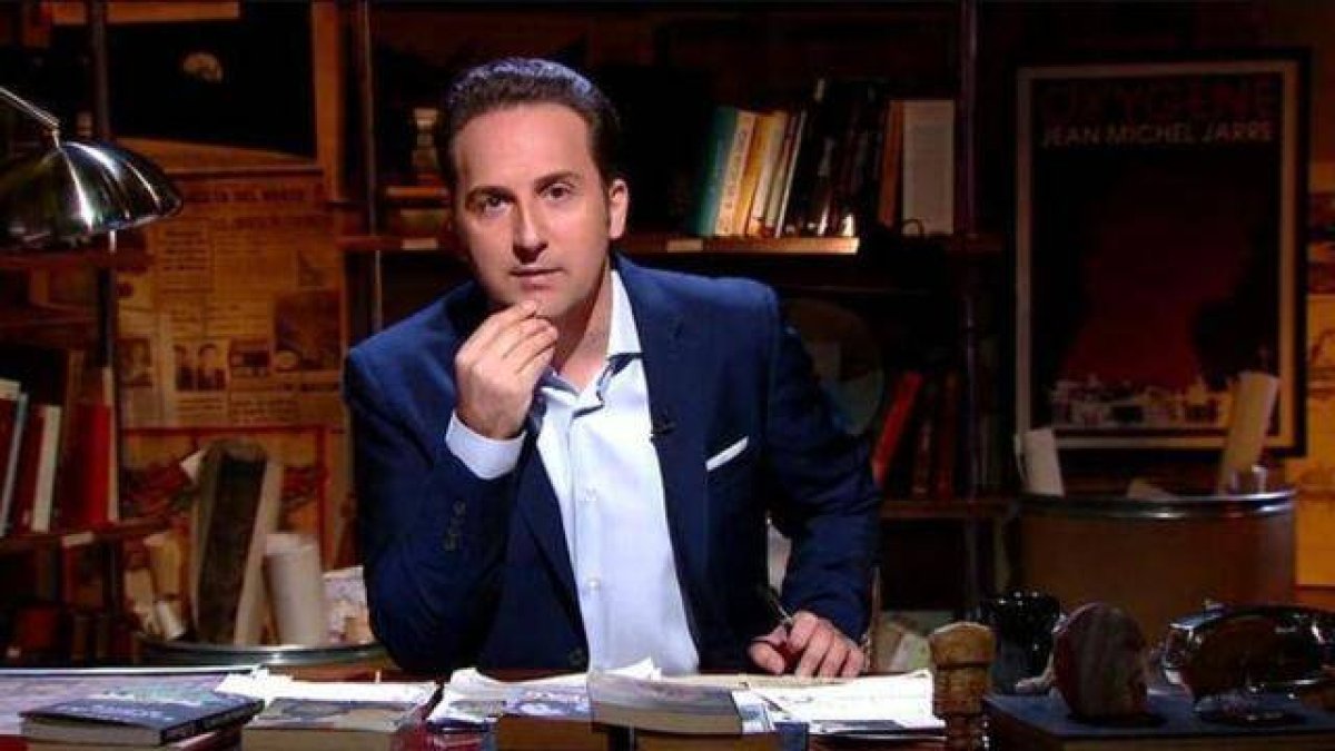 El presentador de