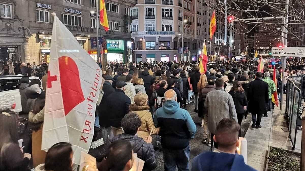Del Rosario por España, el de Hombres o el de la Juventud surge el Rosario de las Familias, que se rezará el próximo 21 de mayo en la Plaza de la Almudena, a las 13:00 horas.