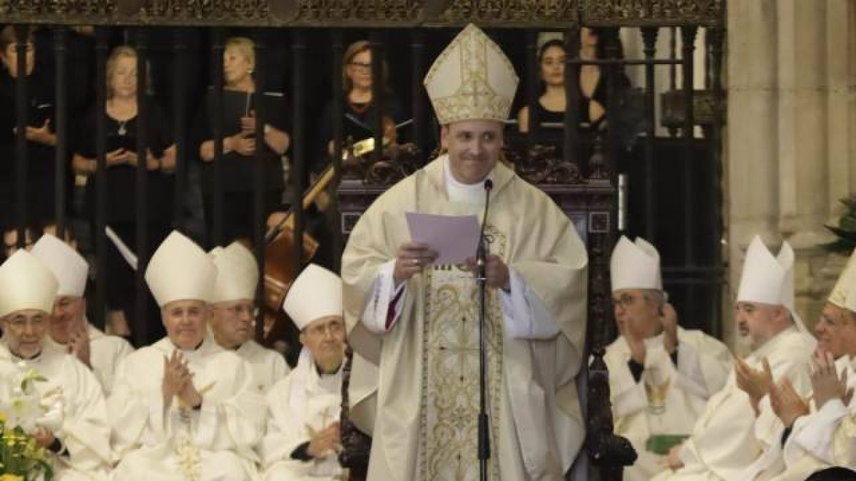 Antonio Prieto Lucena ha tomado hoy posesión como nuevo obispo de Alcalá de Henares: sus prioridades, una diócesis misionera, al servicio de la evangelización y la cultura, la pastoral familiar y al fomento de las vocaciones.