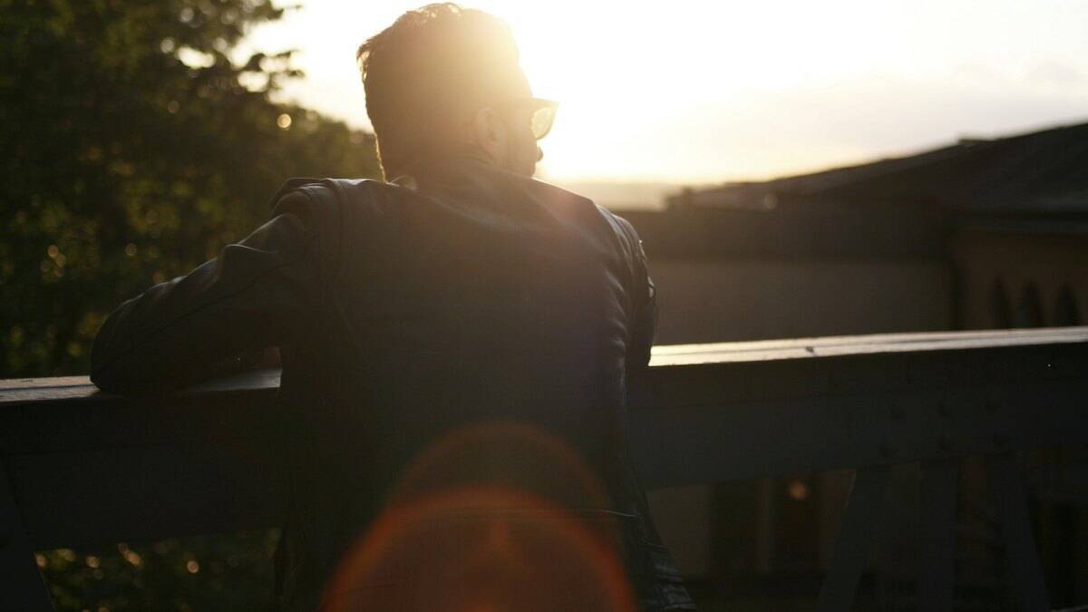 Si te has alejado de la fe o piensas en acercarte a ella por primera vez, son muchos los motivos por los que hacerlo: aquí tienes cinco de ellos (Foto: Margot Pandone/Unsplash).