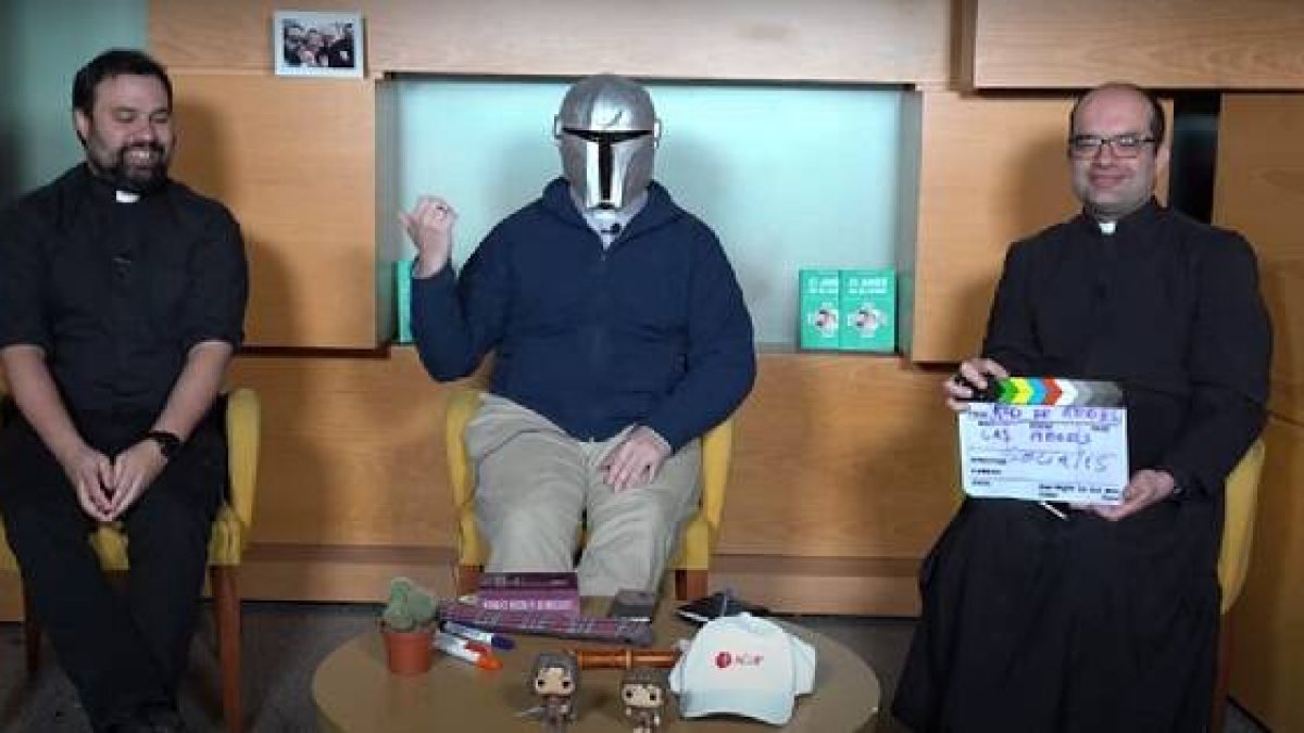 Los curas youtubers de Red de Redes hablan de la adicción a las pantallas y proponen algunas precauciones