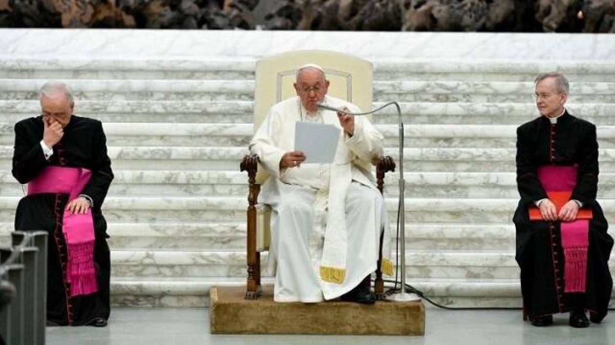 El Papa ha recibido en audiencia a directores, guionistas, escritores y poetas, a los que ha hablado de la misión que tienen / Foto: Vatican Media