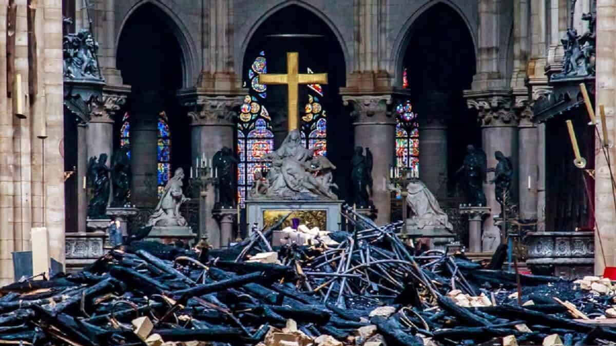 Así quedó la catedral de Notre Dame, gran símbolo del catolicismo francés tras el incendio el 15 de abril de 2019