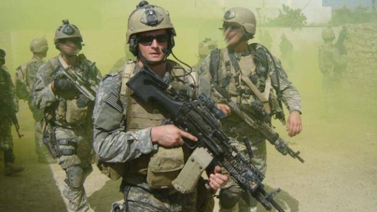 Michael Monsoor, de los Navy SEALS, recibió la