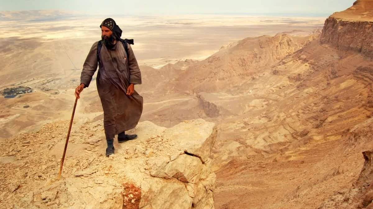 En la espiritualidad del desierto se encuentran las claves de la vida religiosa: una renuncia que ni siquiera busca el testimonio, solo el encuentro con Dios.