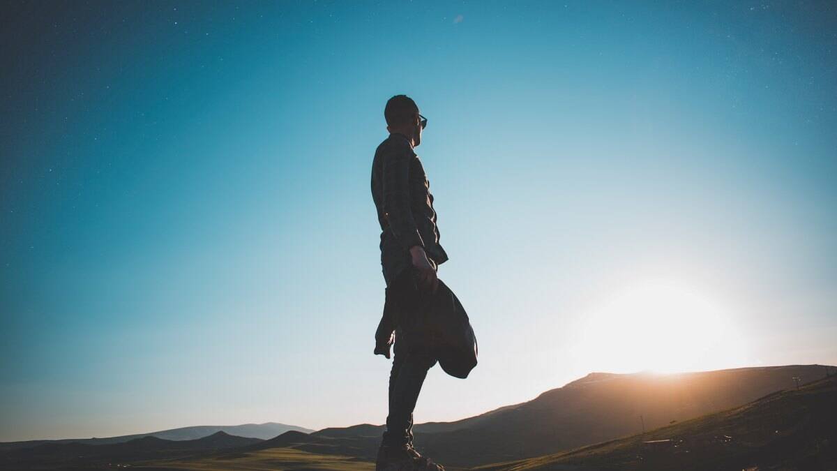 Cómo será el Cielo cómo llegar son las principales preguntas que se pretenden responder Javier Navascués y Francisco Martín García con las últimas ediciones de dos relevantes obras al respecto del padre Barbens y Cayo Electo.