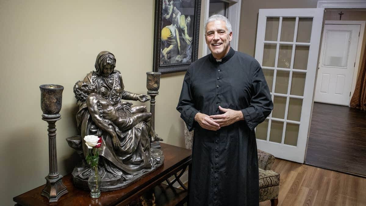 El padre Mark Beard hizo en su última homilía una meditación sobre la muerte.