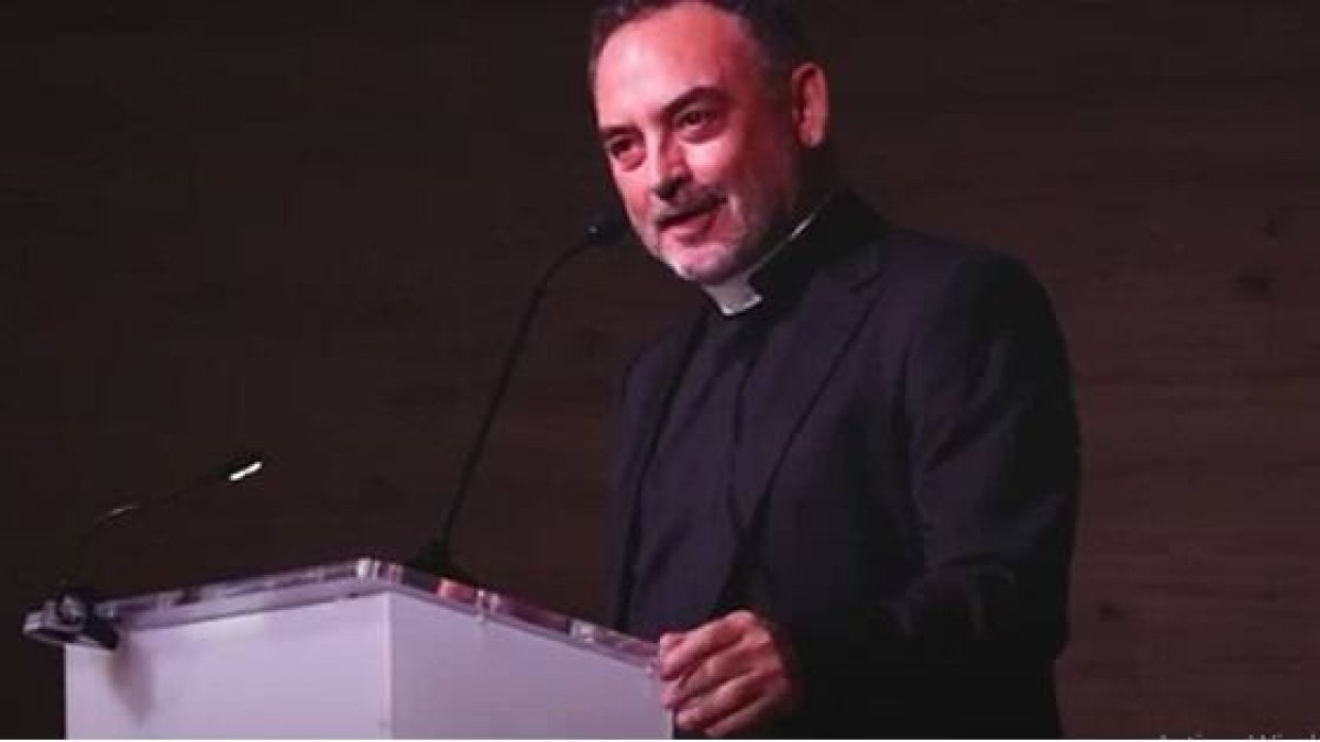 Sánchez Adalid, novelista superventas y párroco, premio ReL bellas Letras 2023