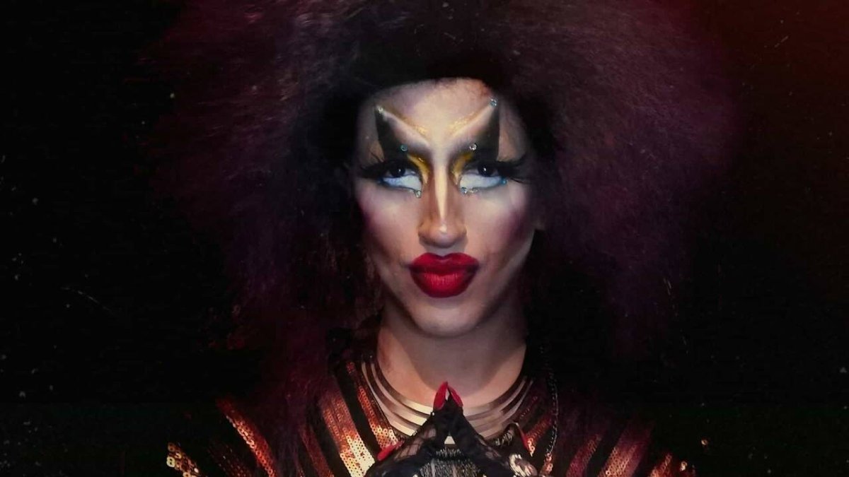 No es la primera vez que un espectáculo de 'drag queen' añade la blasfemia a su apología de lo mórbido. Ahorramos a los lectores la imagen a la que hace referencia el artículo. Foto (contextual): Alejandro Cartagena / Unsplash.