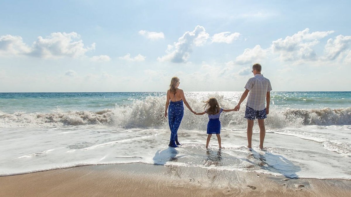 Para que el verano no se convierta en un punto y a parte en la fe: 9 consejos para afrontar las vacaciones como un periodo especial del año, donde disfrutar del descanso, pero sin olvidarse nunca de aquello que reconforta nuestra alma.