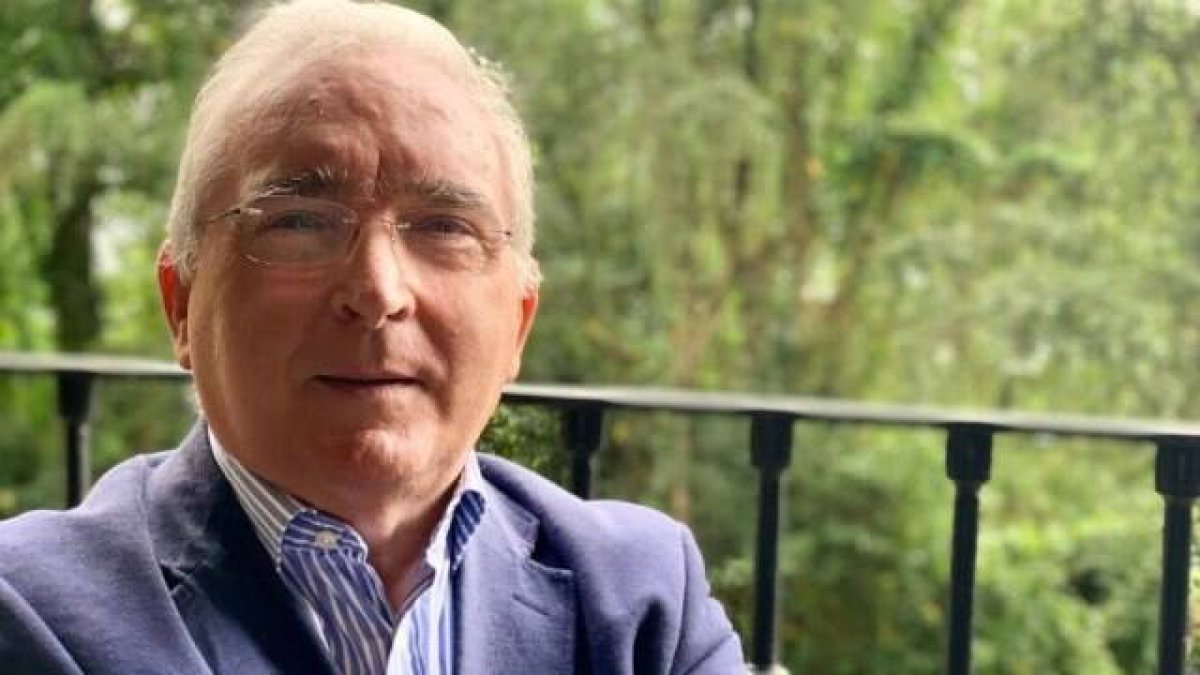El especialista en paliativos Jacinto Bátiz publica su libro 