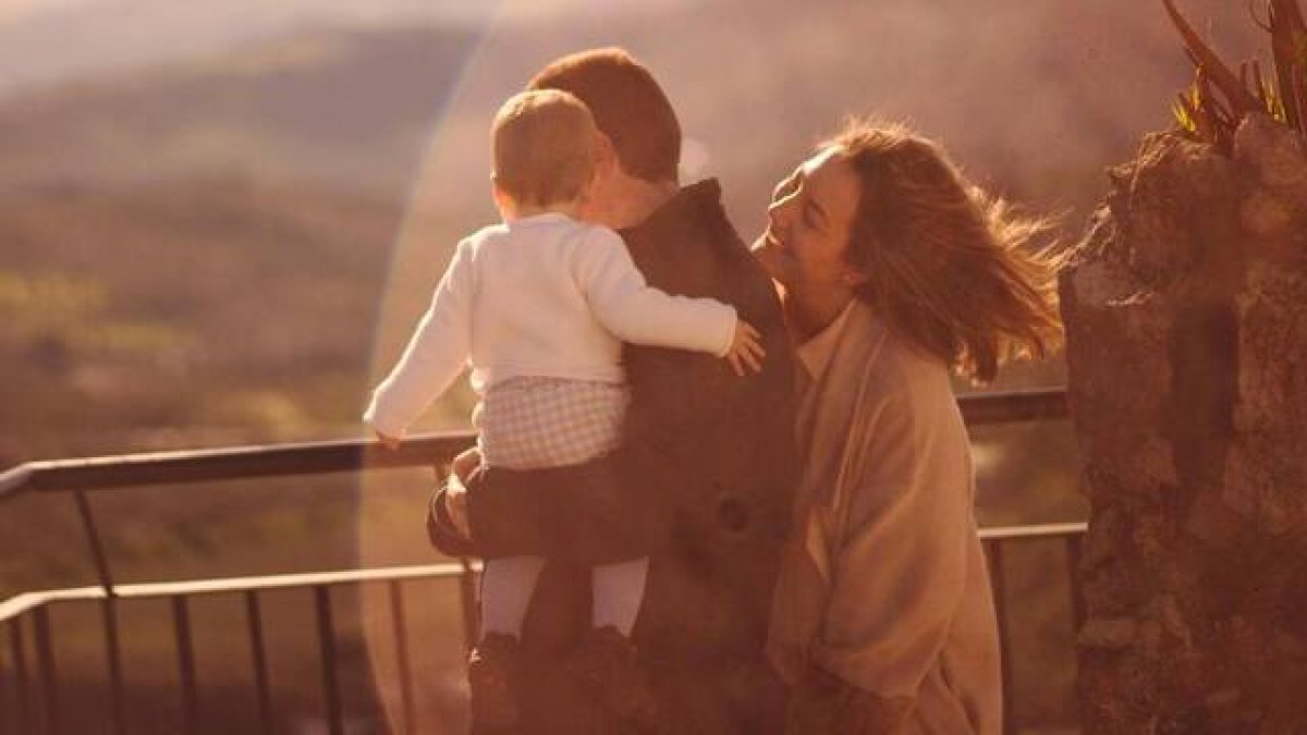 Según la última Encuesta Social General, los hombres casados ​​(entre 18 y 55 años) en Estados Unidos tienen aproximadamente el doble de probabilidades de ser 