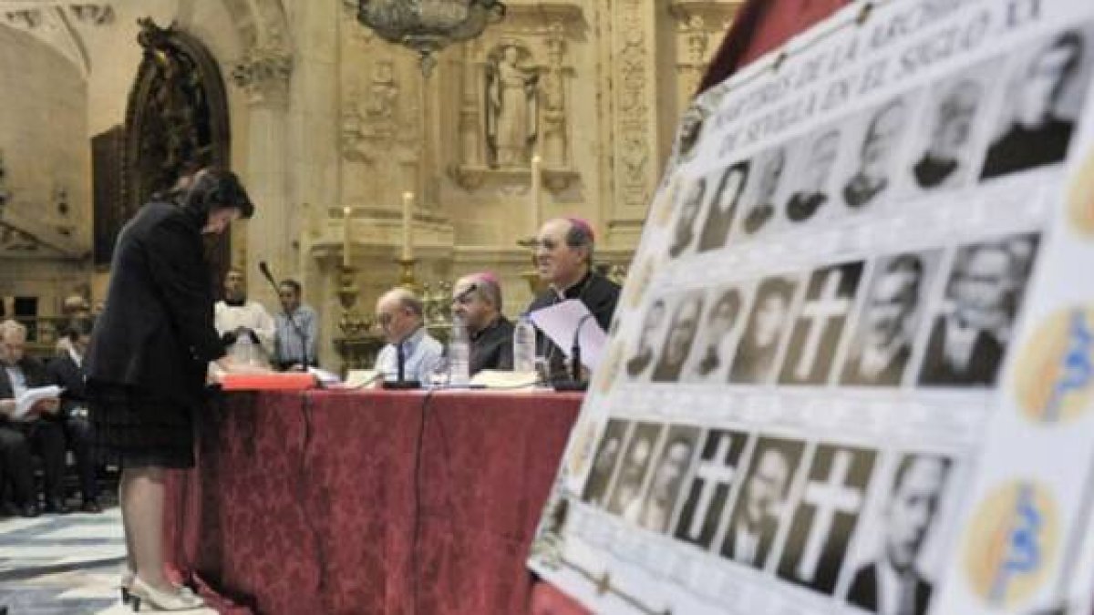 Apertura del proceso diocesano de mártires de Sevilla de 2014; en noviembre de 2023 serán beatificados 20 de ellos. Foto: Juan Carlos Vázquez