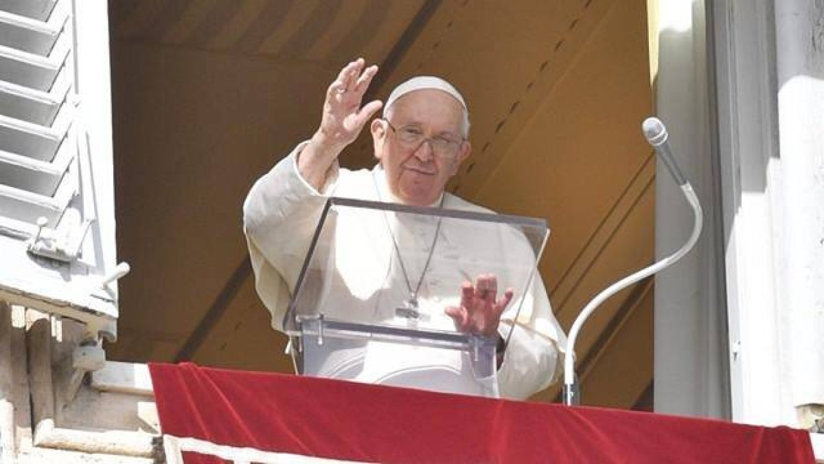 El Papa Francisco invitó a todos a la coherencia de vida cristiana para que el testimonio y la palabra sean eficaces en la evangelización.