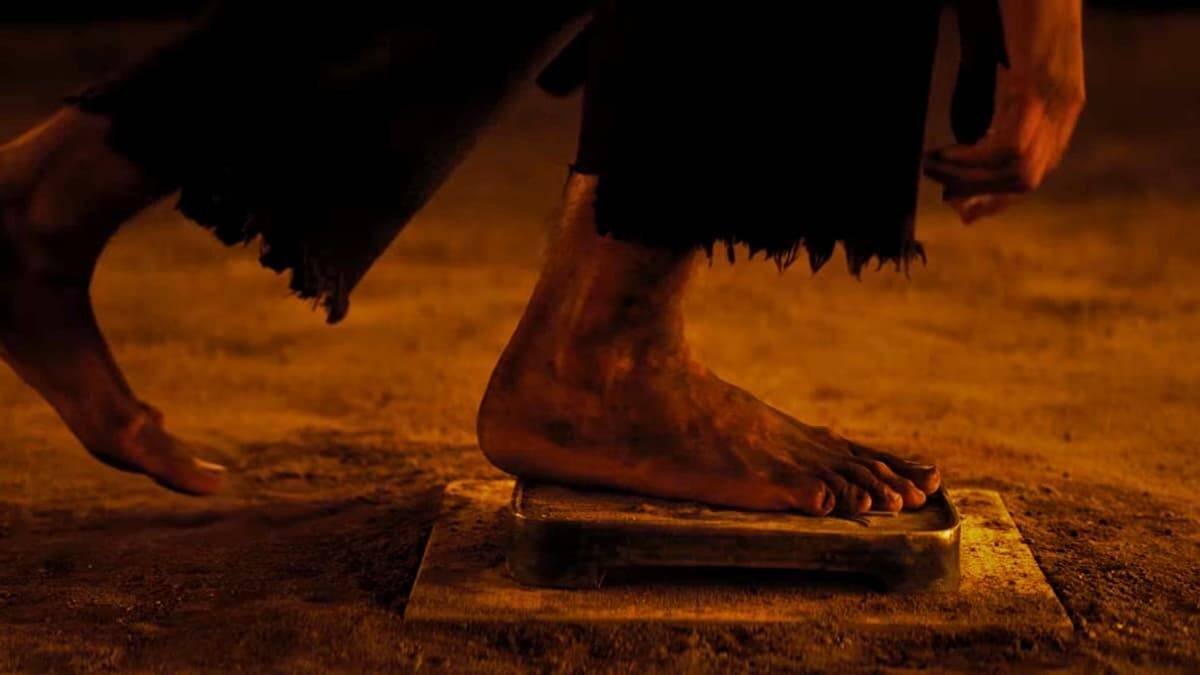 La controvertida escena del 'fumie' en 'Silencio' (2016) de Martin Scorsese, basada en la novela de Shusaku Endo.