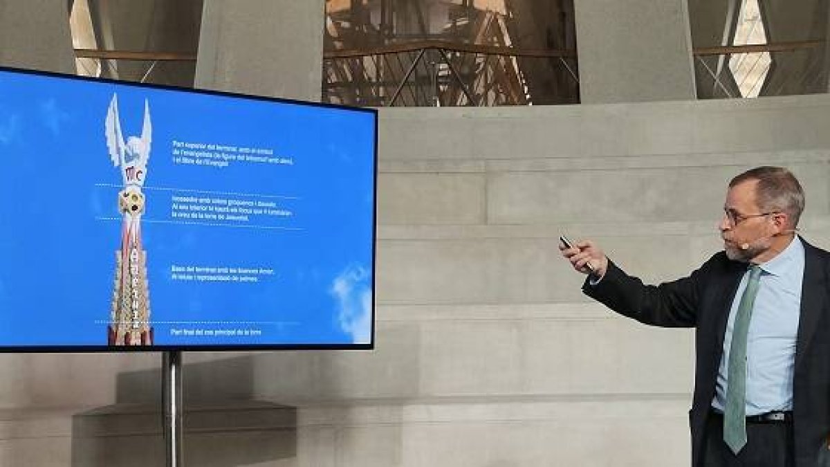 En unas semanas estarán terminadas las 4 torres de los evangelistas en la Sagrada Familia de Barcelona