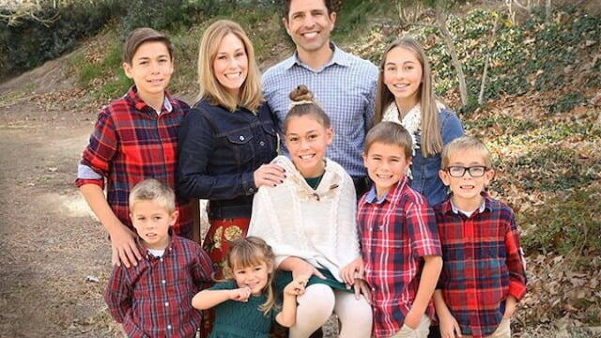 Jaime y Julia Ibarra, con sus siete hijos. Foto: Catholic World Report.